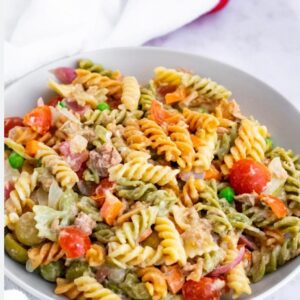 1. Pasta Helada (tornillitos, pollo desmenuzado y variedad de verduras con aderezo) (Antares)